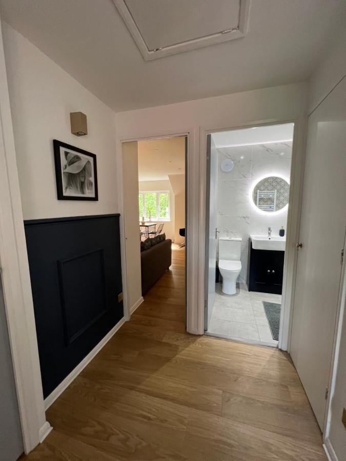 The Raven'S Loft By Harry Potter Apartment Watford  Exterior foto